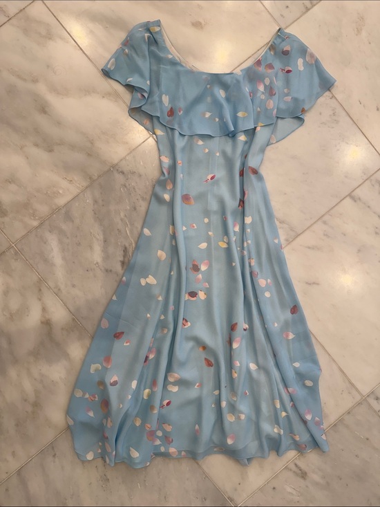 Theory Dresses & Skirts - Theory- Light Blue Silk Dress with White, Mauve and Muted Pink Pint